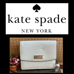KATE SPADE ♠️ spade light blue saffiano compact wallet with gold plaque